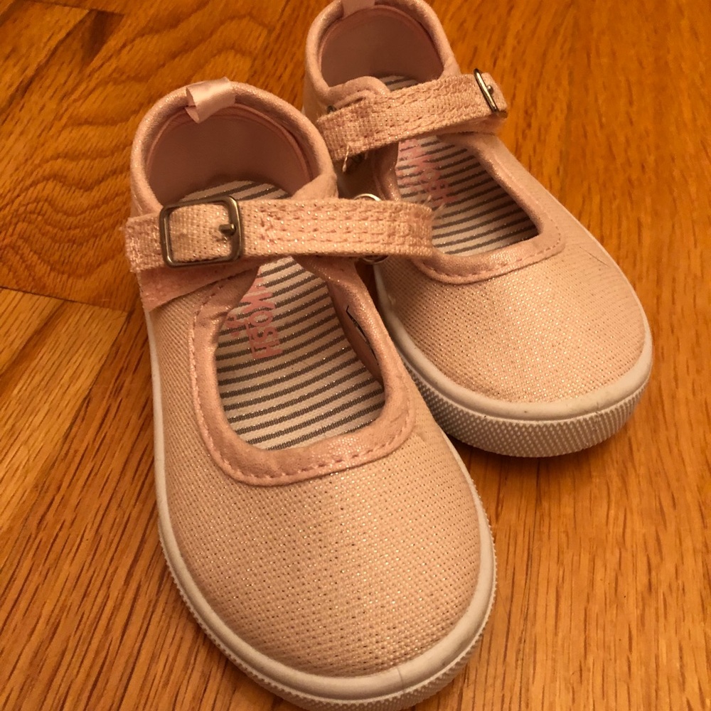 Buckle shoes, toddler size 5